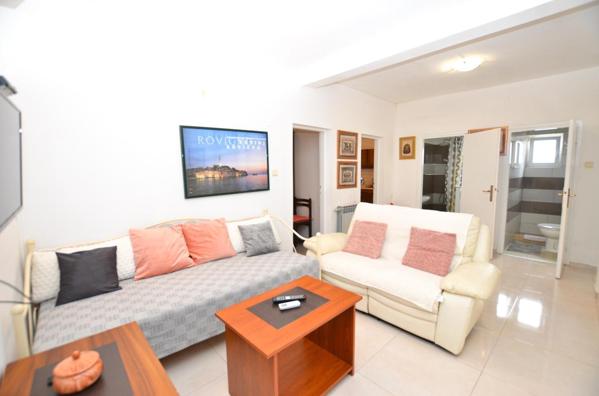 Joy Apartment *