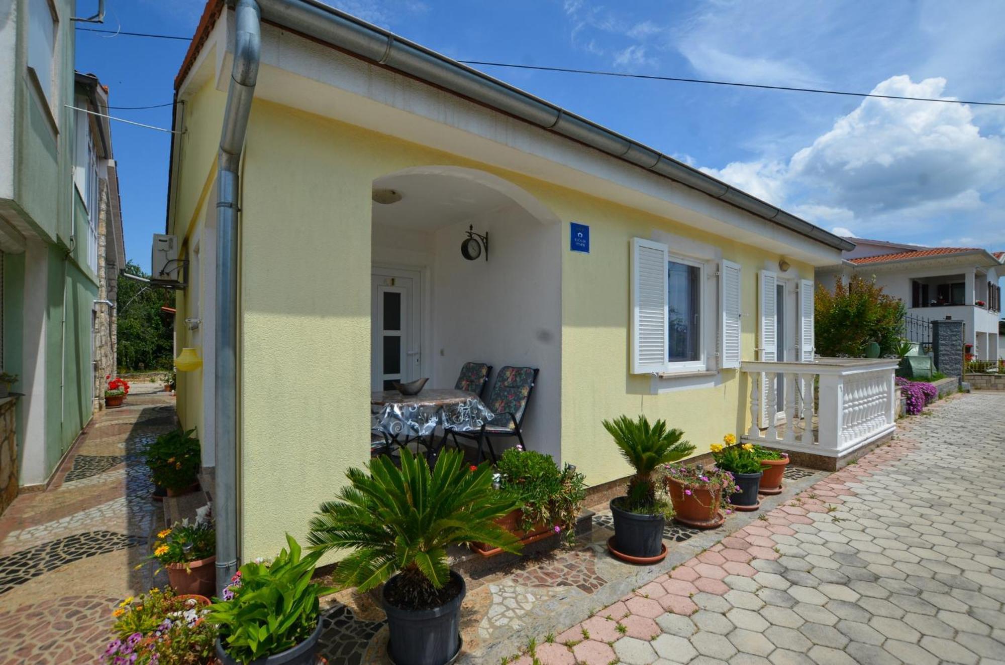 Joy Apartment